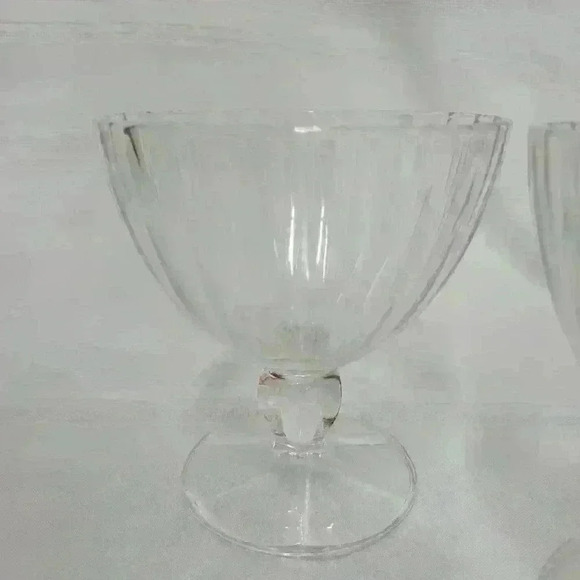 Pair-Fluted Pedestal Coupes/Bowls - Picture 1 of 4